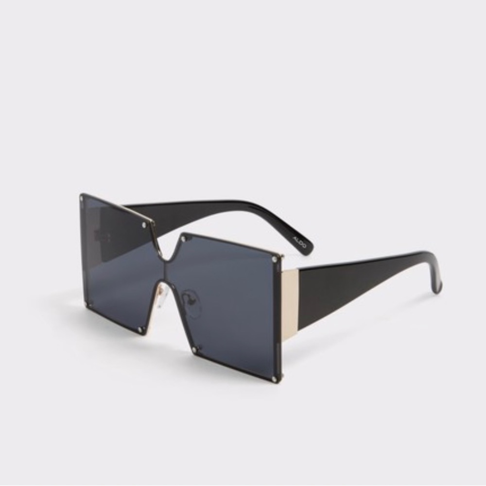 Aldo Thellan futuristic oversized sunglasses